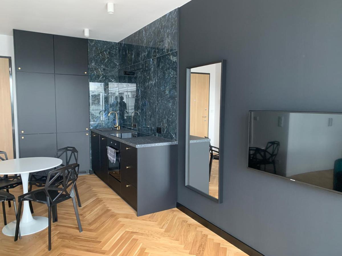 Apartamenty Wola Goleszowska Варшава Екстериор снимка