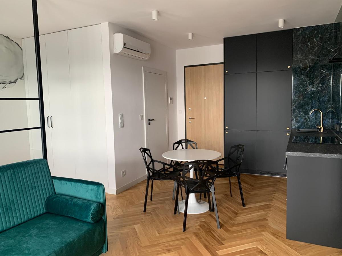 Apartamenty Wola Goleszowska Варшава Екстериор снимка